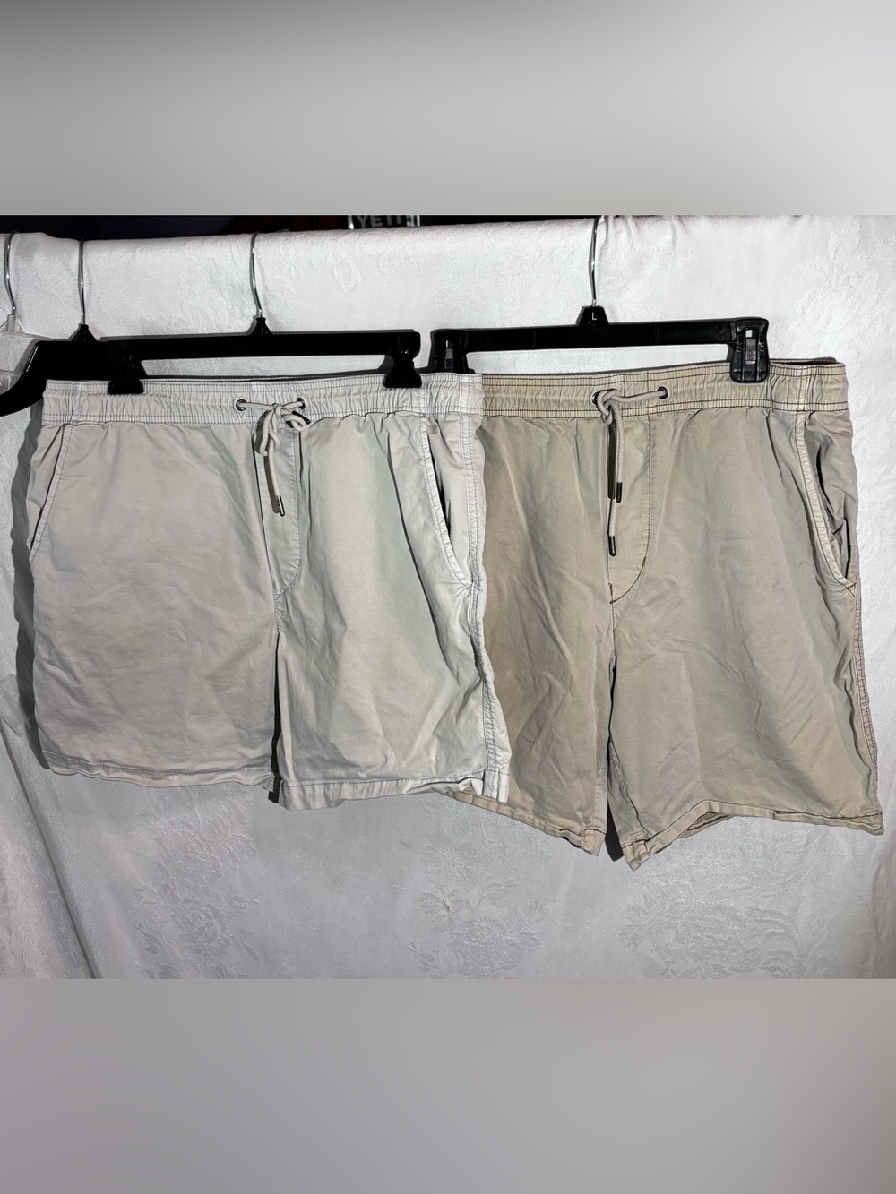 Men’s American Eagle Flex shorts lot size Medium khaki blue beach school